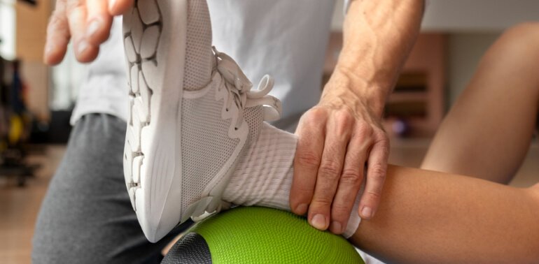 laser therapy physiotherapy, dry needling physiotherapy